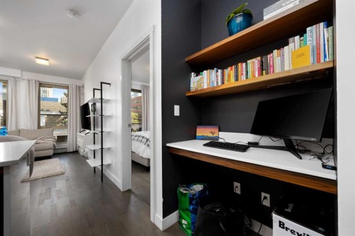 204-305 18 Avenue Sw, Calgary, AB - Indoor