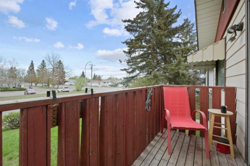 1521 44 Street Se, Calgary, AB - Outdoor