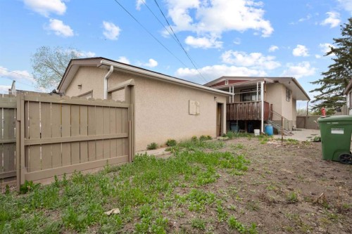 1521 44 Street Se, Calgary, AB - Outdoor