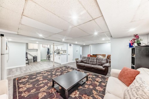 948 Rundlecairn Way Ne, Calgary, AB - Indoor