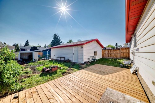 948 Rundlecairn Way Ne, Calgary, AB - Outdoor With Deck Patio Veranda With Exterior
