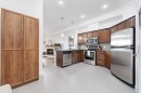 407-488 7 Avenue Ne, Calgary, AB  - Indoor Photo Showing Kitchen With Stainless Steel Kitchen 