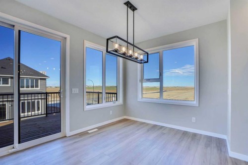 305 Lucas Place Nw, Calgary, AB - Indoor Photo Showing Other Room