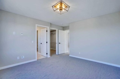 305 Lucas Place Nw, Calgary, AB - Indoor Photo Showing Other Room