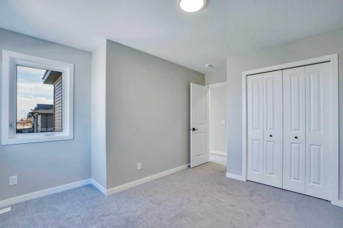 305 Lucas Place Nw, Calgary, AB - Indoor