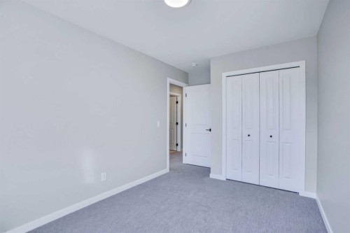 305 Lucas Place Nw, Calgary, AB - Indoor