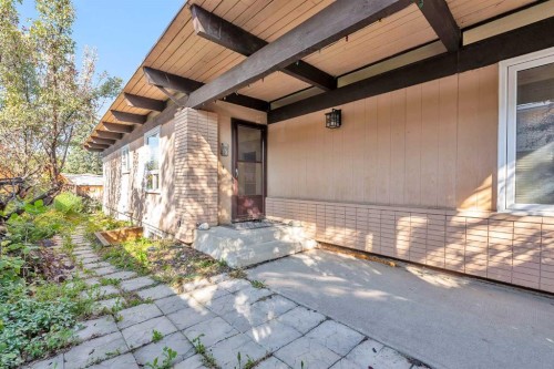 28 Hilton Avenue Nw, Calgary, AB - Outdoor