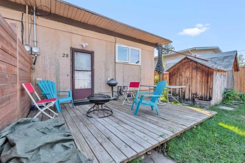28 Hilton Avenue Nw, Calgary, AB - Outdoor With Deck Patio Veranda With Exterior