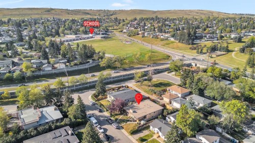 28 Hilton Avenue Nw, Calgary, AB - Outdoor With View