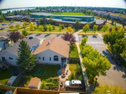 161 West Lakeview Drive  Chestermere, AB T1X 1H7