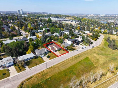 1721 22 Street Sw, Calgary, AB - Outdoor With View