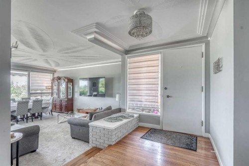 1721 22 Street Sw, Calgary, AB - Indoor