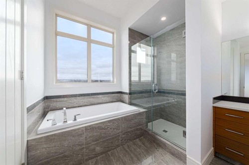74 Chaparral Valley Square Se, Calgary, AB - Indoor Photo Showing Bathroom