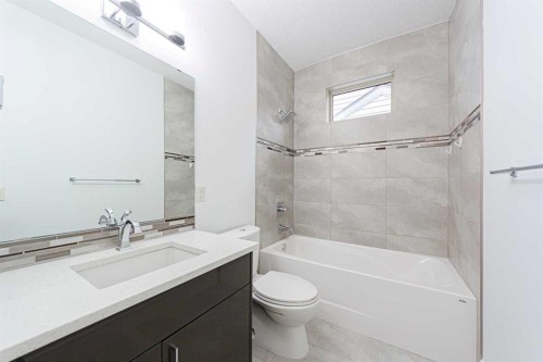 74 Chaparral Valley Square Se, Calgary, AB - Indoor Photo Showing Bathroom
