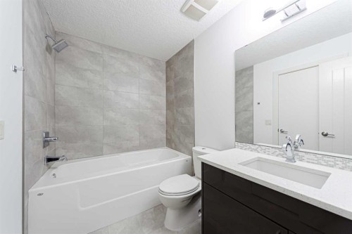 74 Chaparral Valley Square Se, Calgary, AB - Indoor Photo Showing Bathroom