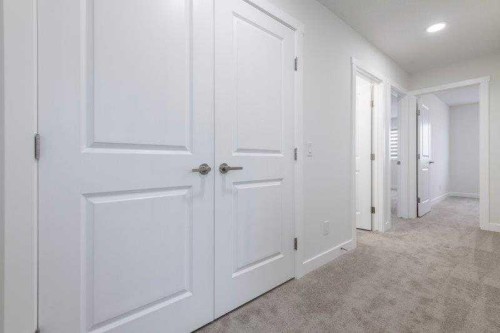 33 Walcrest Lane Se, Calgary, AB - Indoor Photo Showing Other Room