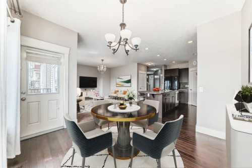 14 Heritage View, Cochrane, AB - Indoor Photo Showing Dining Room