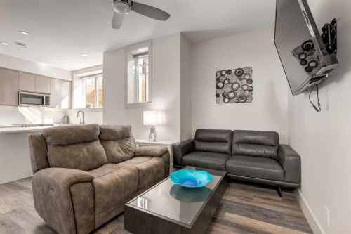 27 Hendon Place Nw, Calgary, AB - Indoor Photo Showing Living Room