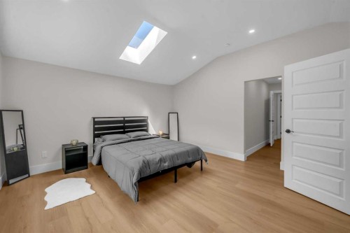 9819 2 Street Se, Calgary, AB - Indoor Photo Showing Bedroom