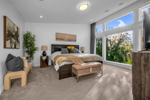 2640 28 Street Sw, Calgary, AB - Indoor Photo Showing Bedroom