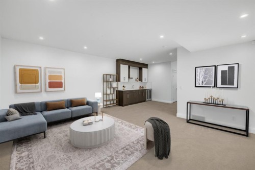 2640 28 Street Sw, Calgary, AB - Indoor Photo Showing Living Room