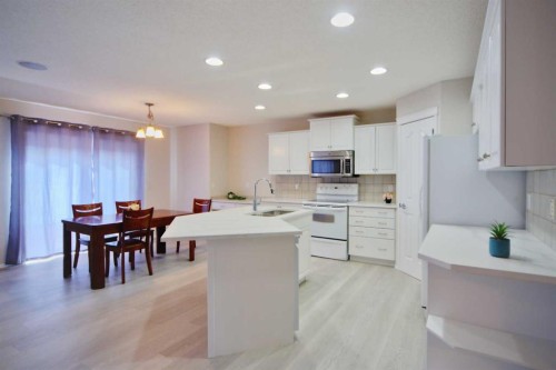 133 Panamount Court Nw, Calgary, AB - Indoor Photo Showing Kitchen
