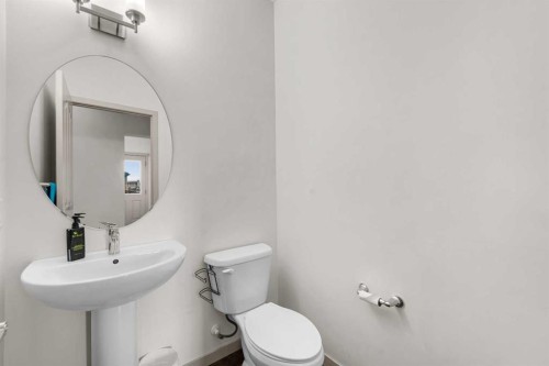 107 Masters Heights Se, Calgary, AB - Indoor Photo Showing Bathroom