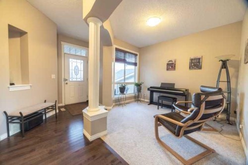 28 Crestmont Way Sw, Calgary, AB - Indoor