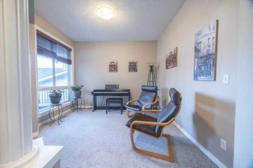 28 Crestmont Way Sw, Calgary, AB - Indoor