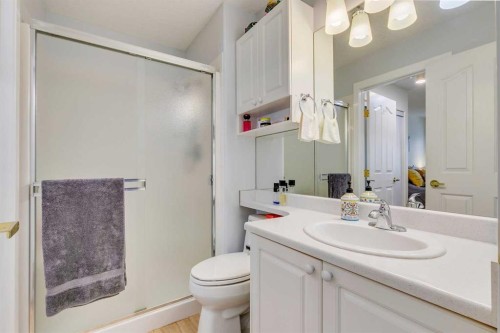1115-1818 Simcoe Boulevard Sw, Calgary, AB - Indoor Photo Showing Bathroom