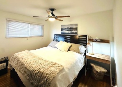 25 Rossdale Road Sw, Calgary, AB - Indoor Photo Showing Bedroom