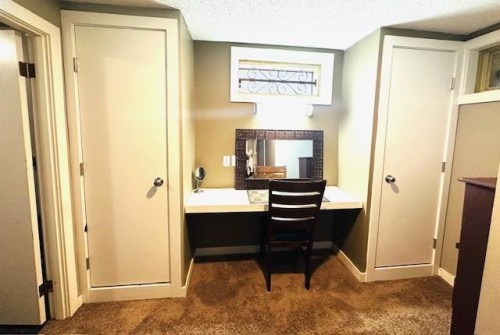 25 Rossdale Road Sw, Calgary, AB - Indoor