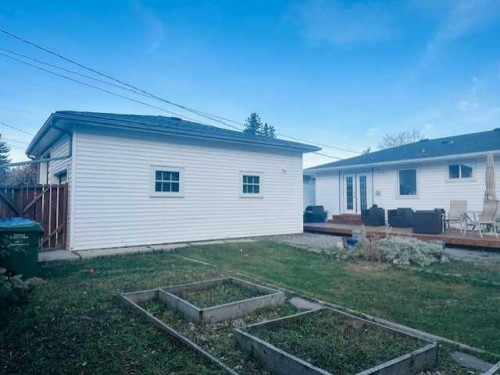 25 Rossdale Road Sw, Calgary, AB - Outdoor