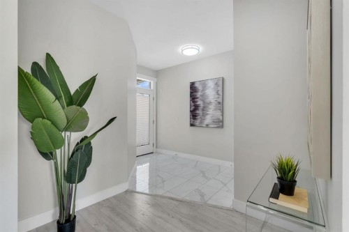 229 Walgrove Terrace Se, Calgary, AB - Indoor Photo Showing Other Room