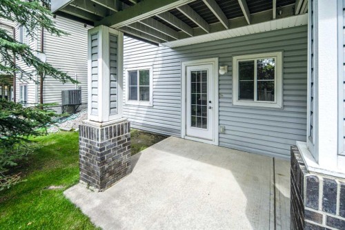 17 Hidden Creek Rise Nw, Calgary, AB - Outdoor