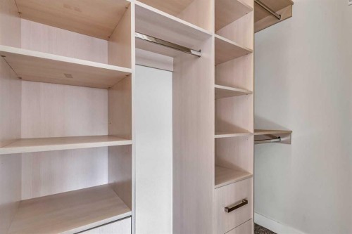 1-1936 26 Street Sw, Calgary, AB - Indoor With Storage