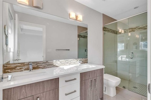 1-1936 26 Street Sw, Calgary, AB - Indoor Photo Showing Bathroom