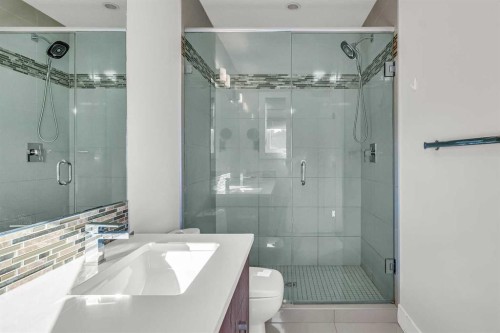 1-1936 26 Street Sw, Calgary, AB - Indoor Photo Showing Bathroom