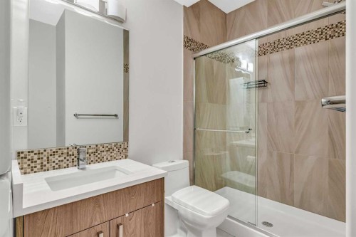 1-1936 26 Street Sw, Calgary, AB - Indoor Photo Showing Bathroom