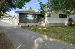 3212 Breen Crescent NW Calgary, AB T2L 1S7