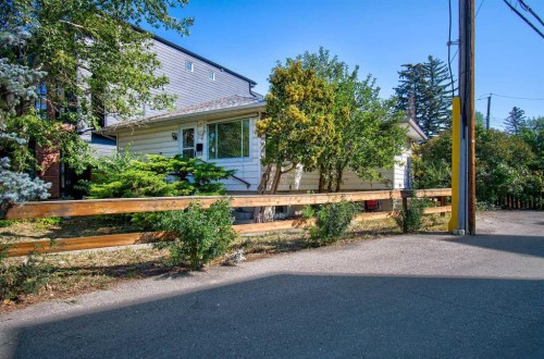 514 30 Street Nw, Calgary, AB - Outdoor