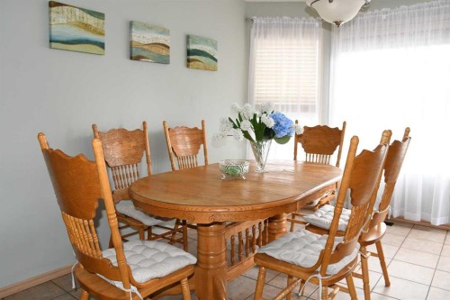 66 Cramond Circle Se, Calgary, AB - Indoor Photo Showing Dining Room
