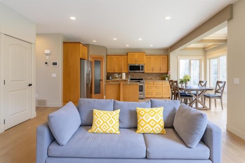 52 Elmont Green Sw, Calgary, AB - Indoor