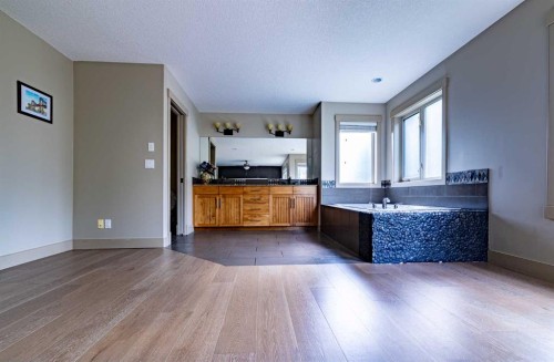 52 Elmont Green Sw, Calgary, AB - Indoor Photo Showing Other Room