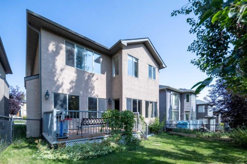 52 Elmont Green Sw, Calgary, AB - Outdoor