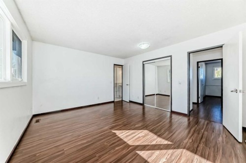 79 Bermuda Drive Nw, Calgary, AB - Indoor Photo Showing Other Room