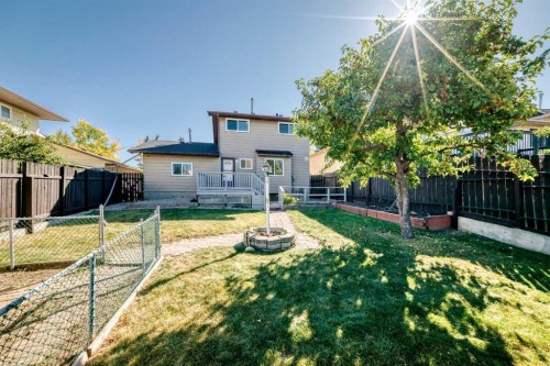 79 Bermuda Drive Nw, Calgary, AB - Outdoor