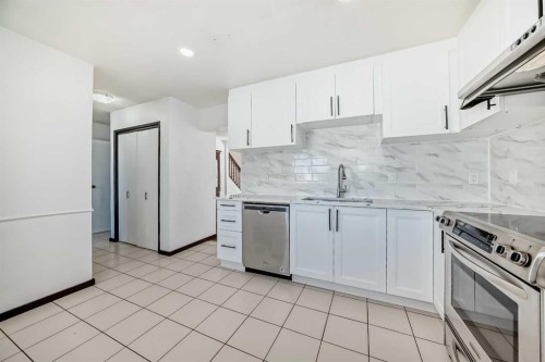 79 Bermuda Drive Nw, Calgary, AB - Indoor Photo Showing Kitchen With Upgraded Kitchen