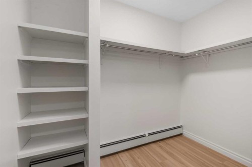202-611 67 Avenue Sw, Calgary, AB - Indoor With Storage