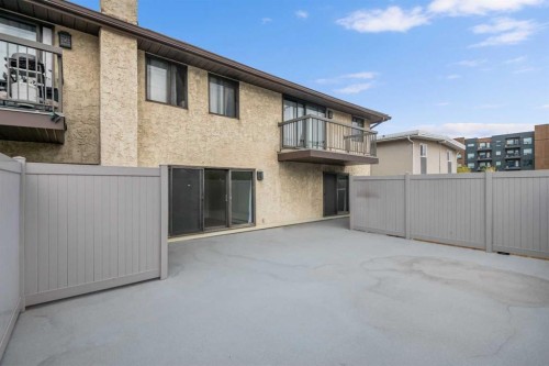 202-611 67 Avenue Sw, Calgary, AB - Outdoor With Exterior